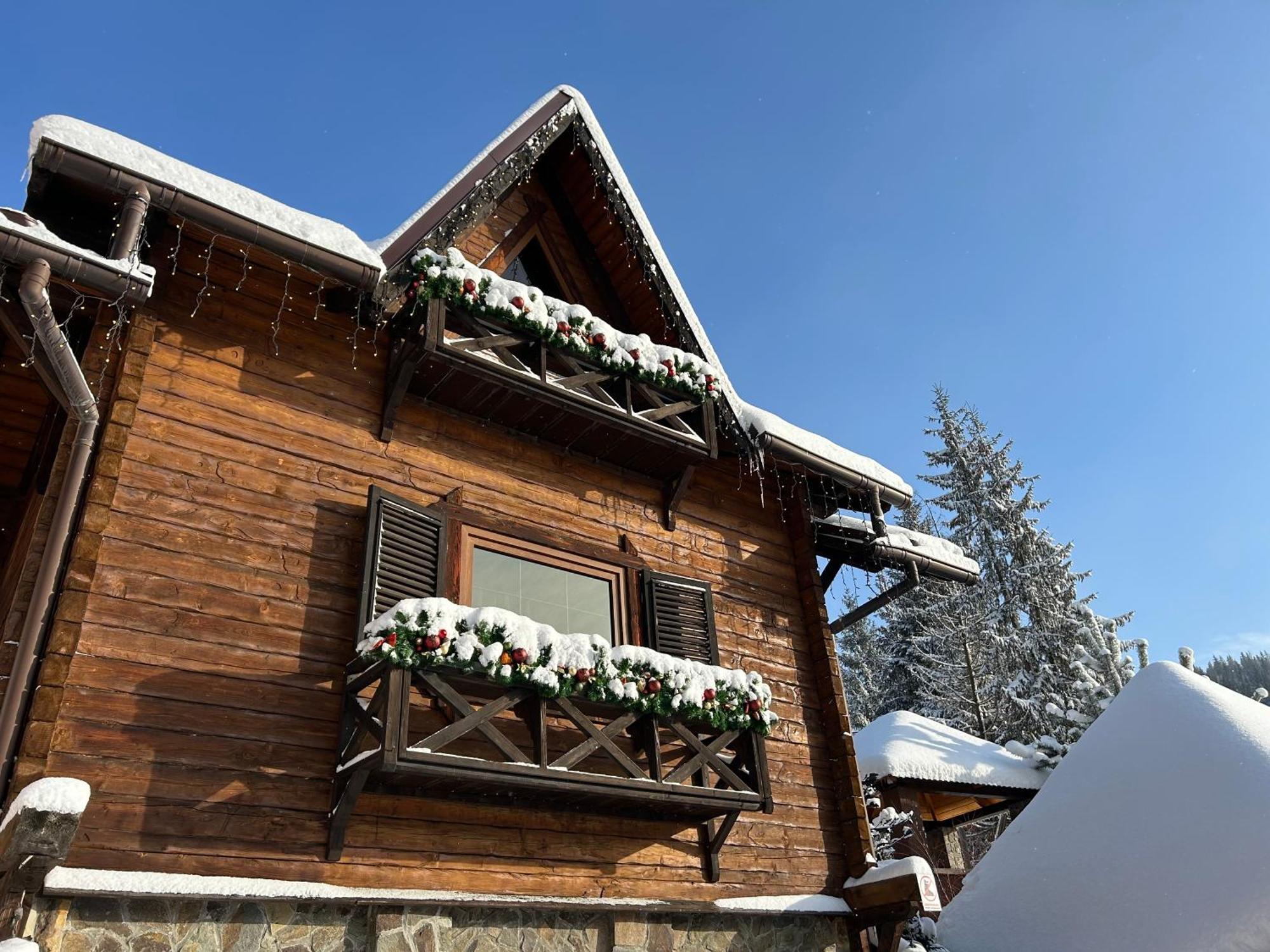 Любе Hotel Yablunytsya Exterior photo
