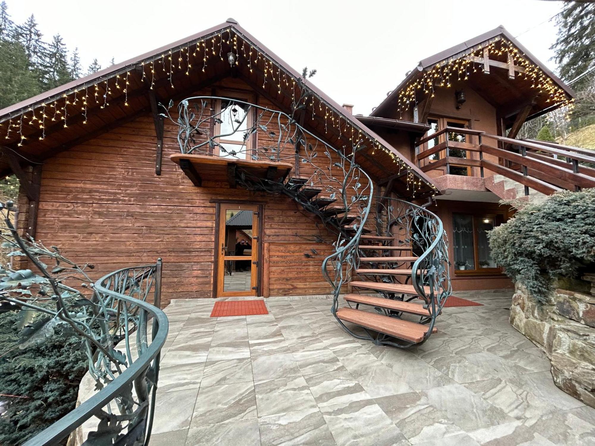 Любе Hotel Yablunytsya Exterior photo